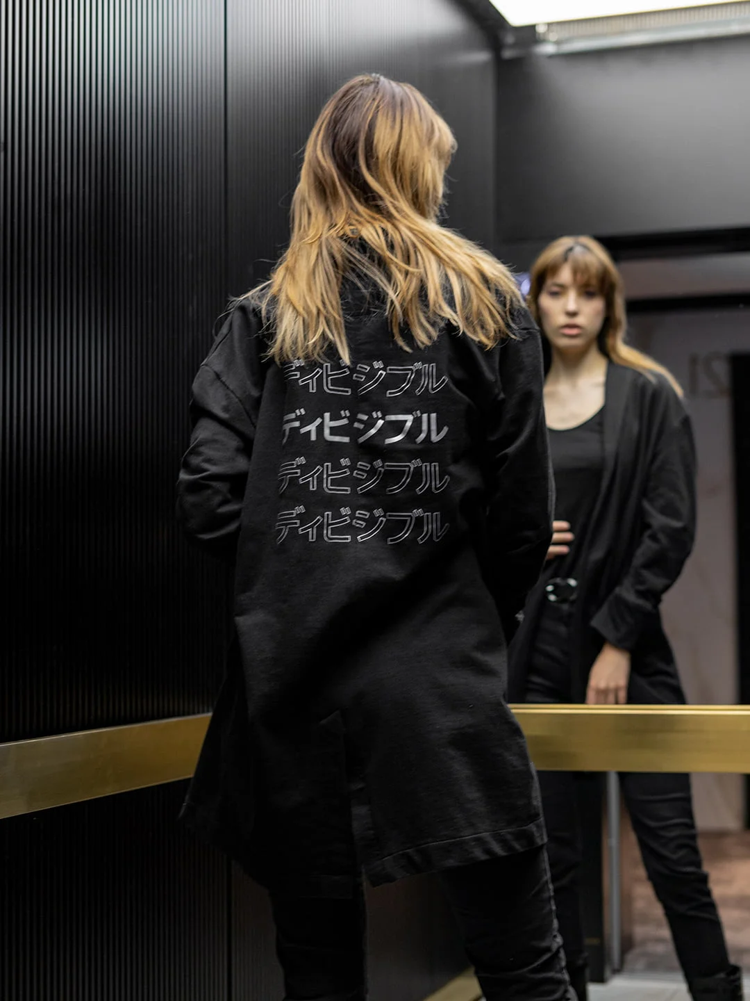reflective REAR KANA black open cardigan - Image 6